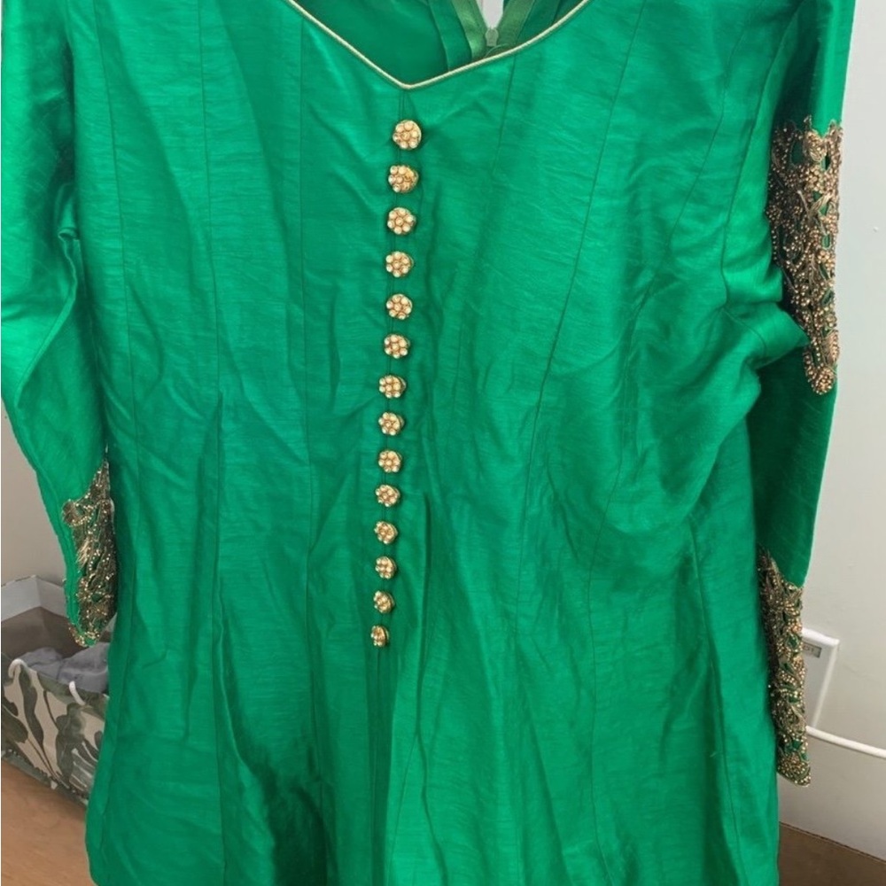 Indian Vibrant Green Long Sleeve Dress with Gold Accents